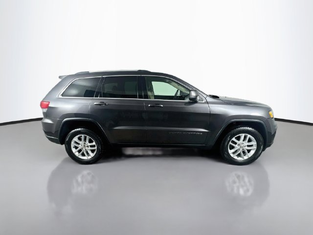 Used 2018 Jeep Grand Cherokee Laredo AWD/4WD image 5