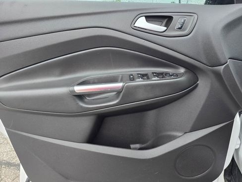 Used 2018 Ford Escape SE w/ SE Sport Appearance Package AWD/4WD image 8