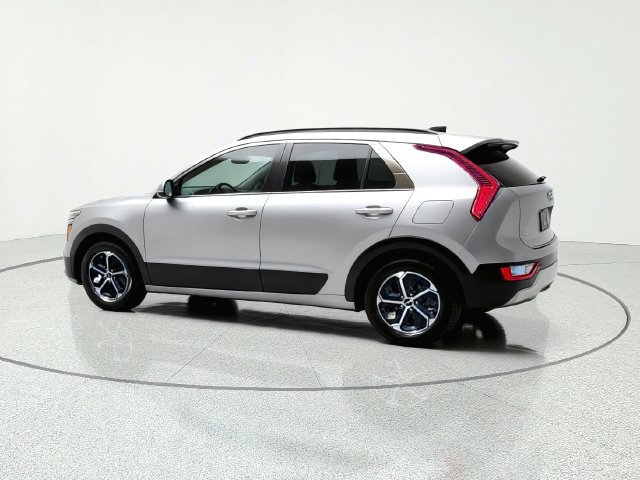 Certified 2023 Kia Niro FWD image 3