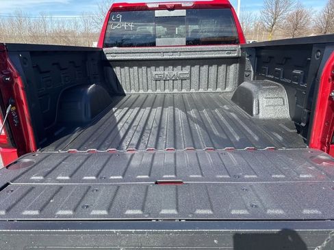 New 2026 GMC Sierra 1500 AT4 w/ AT4 Premium Package AWD/4WD image 14