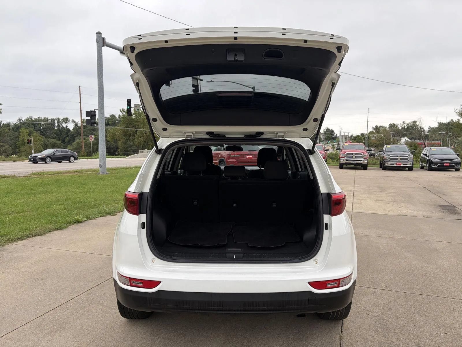 Used 2017 Kia Sportage LX AWD/4WD image 29