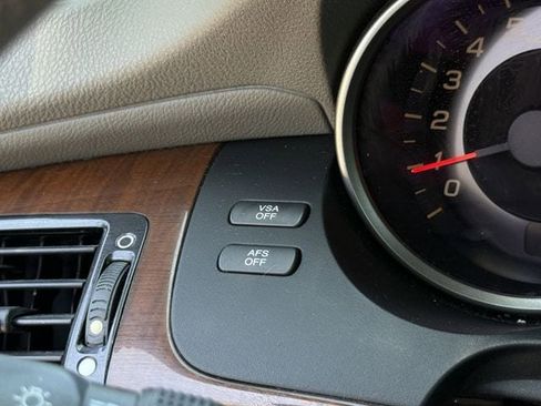 Used 2008 Acura RL AWD/4WD image 16