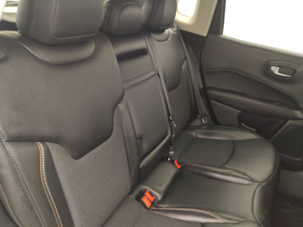 Used 2019 Jeep Compass Latitude w/ Popular Equipment Group FWD image 19