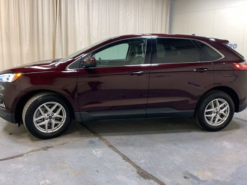 Certified 2022 Ford Edge SEL w/ Convenience Package image 6