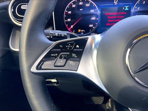 Used 2025 Mercedes-Benz GLC 300 4MATIC image 20