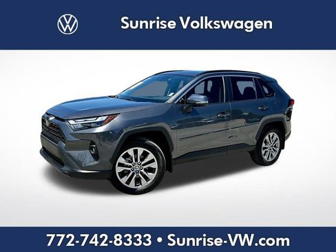 Used 2023 Toyota RAV4 XLE Premium image 1