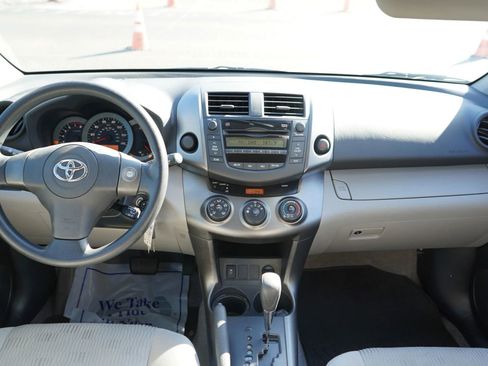 Used 2011 Toyota RAV4 2WD image 15