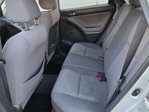 Used 2004 Toyota Matrix XR image 12