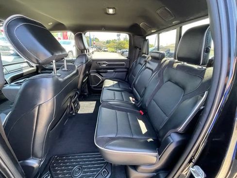 Used 2025 RAM 1500 Laramie AWD/4WD image 18