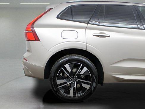 New 2026 Volvo XC60 B5 Core w/ Protection Package Premier image 34