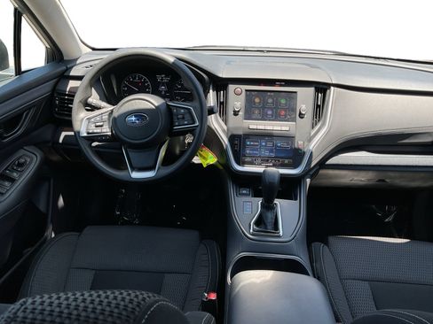 Used 2024 Subaru Outback AWD/4WD image 14