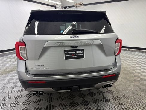 Used 2020 Ford Explorer Platinum w/ Premium Technology Package AWD/4WD image 4