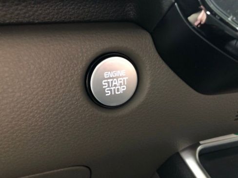 New 2026 Kia Carnival image 28