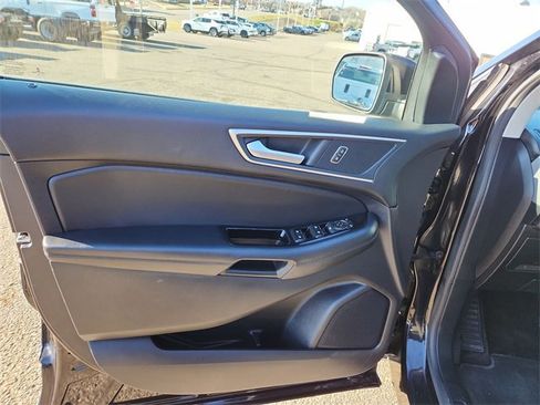 Used 2019 Ford Edge SEL w/ Equipment Group 201A image 21
