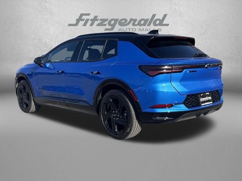 New 2026 Chevrolet Equinox EV RS image 7