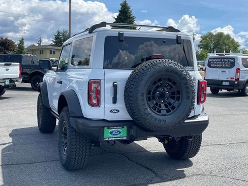 New 2026 Ford Bronco Badlands AWD/4WD image 3