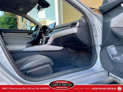 Used 2019 Honda Accord LX image 11