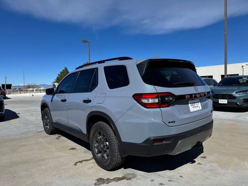 New 2026 Honda Pilot TrailSport image 7
