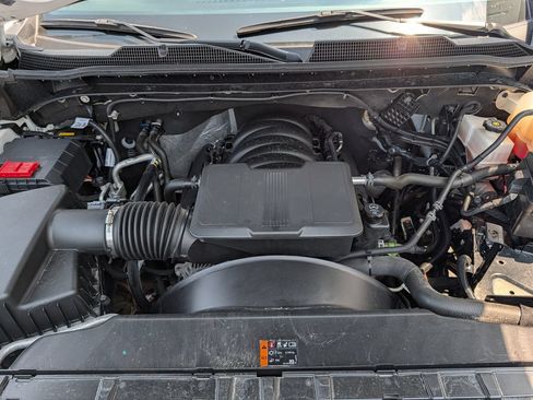 Used 2025 Chevrolet Silverado 2500 LTZ w/ LTZ Convenience Package AWD/4WD image 13