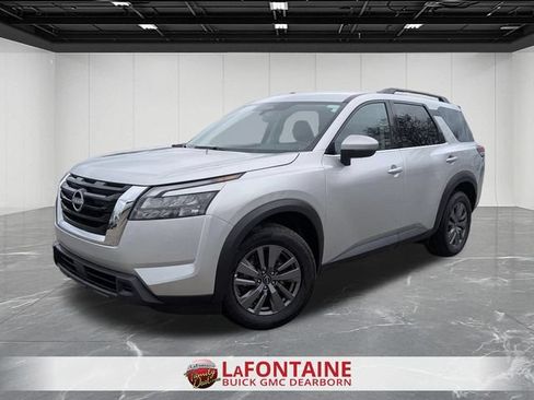 Used 2025 Nissan Pathfinder SV FWD image 1
