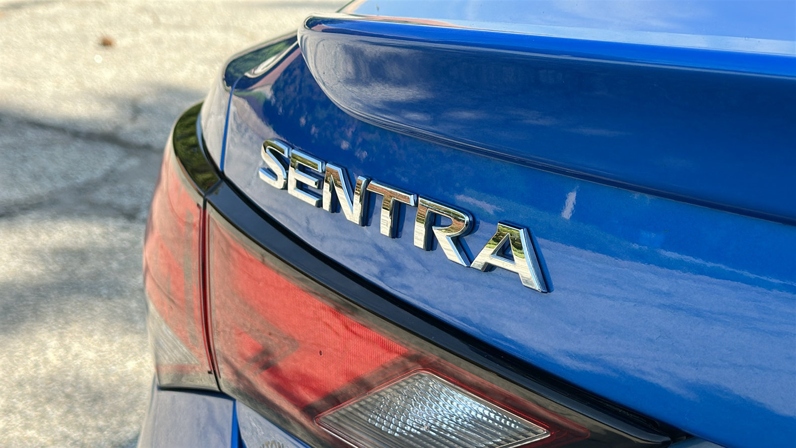 Certified 2023 Nissan Sentra SR w/ Electronics Package FWD image 10