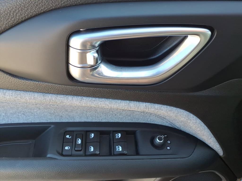 Used 2024 Jeep Compass Latitude AWD/4WD image 20
