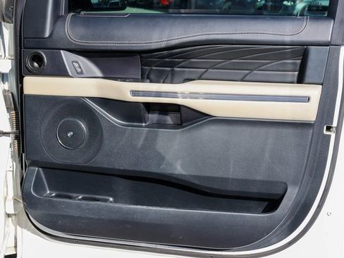 Used 2020 Ford Expedition Platinum image 20