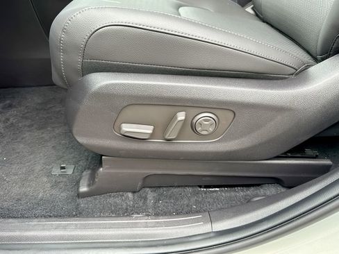 New 2025 Kia Carnival SX Prestige image 19