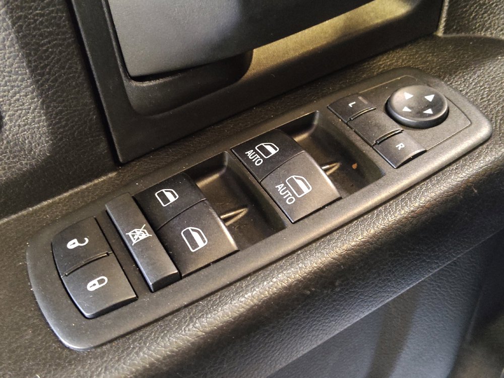 Used 2019 RAM 1500 Tradesman AWD/4WD image 27