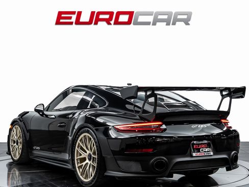 Used 2018 Porsche 911 GT2 RS image 3
