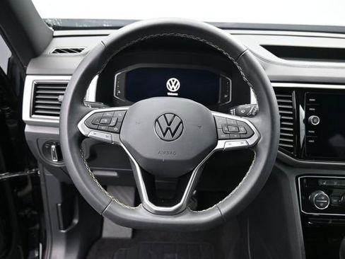 Used 2023 Volkswagen Atlas Cross Sport SE FWD image 16