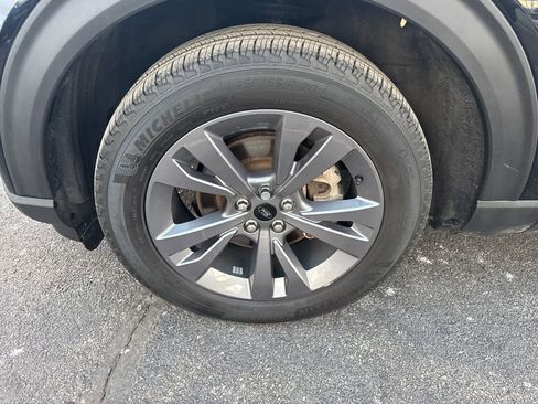 Used 2023 Ford Explorer XLT w/ Equipment Group 202A image 26