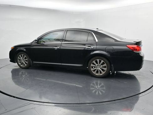 Used 2011 Toyota Avalon Limited FWD image 5