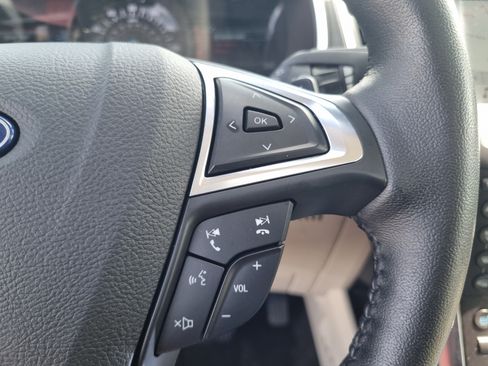 Used 2019 Ford Edge Titanium w/ Equipment Group 301A AWD/4WD image 27