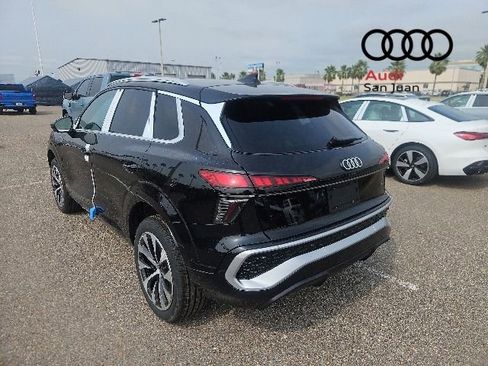 New 2026 Audi Q3 quattro 2.0T AWD/4WD image 9