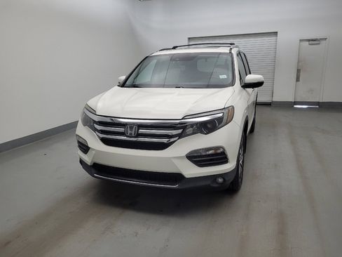 Used 2018 Honda Pilot Touring image 15