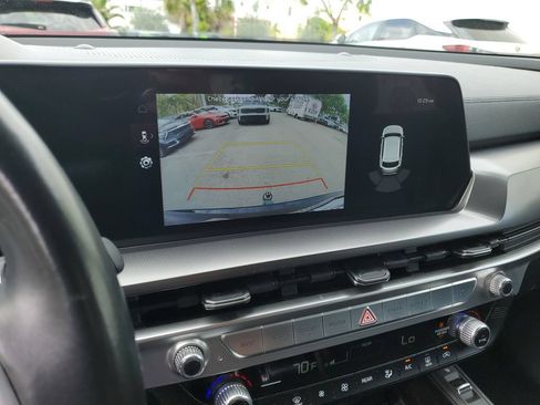 Certified 2024 Kia Telluride S w/ S Sunroof Package FWD image 27