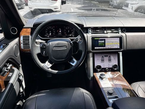 Used 2020 Land Rover Range Rover HSE image 25