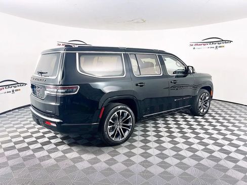 Used 2023 Jeep Grand Wagoneer Series III AWD/4WD image 8