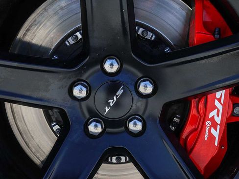 Used 2022 Dodge Challenger SRT Hellcat w/ Plus Package RWD image 12