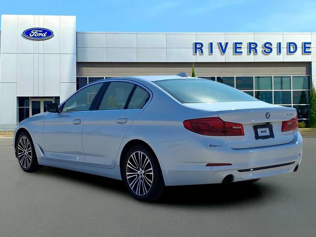 Used 2019 BMW 530i w/ Convenience Package RWD image 5