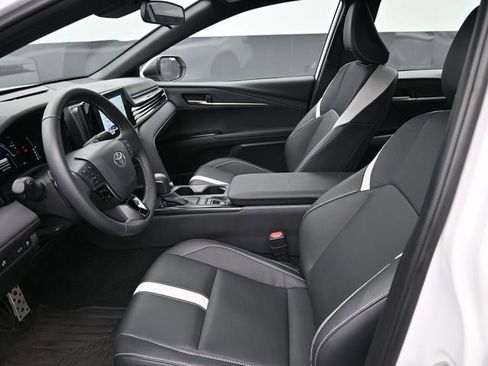 Certified 2025 Toyota Camry SE image 27