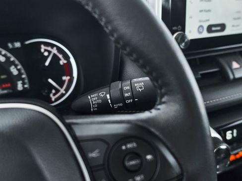 Used 2025 Toyota RAV4 XLE w/ Weather Package image 25