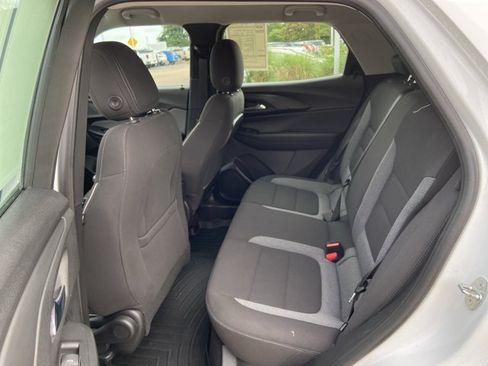 Used 2021 Chevrolet TrailBlazer LS AWD/4WD image 44