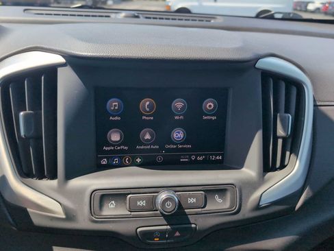 Used 2024 GMC Terrain SLE w/ Driver Convenience Package FWD image 16