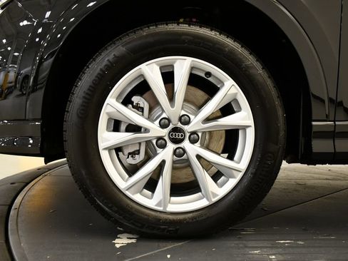 Used 2025 Audi Q3 2.0T Premium w/ Convenience Package image 13