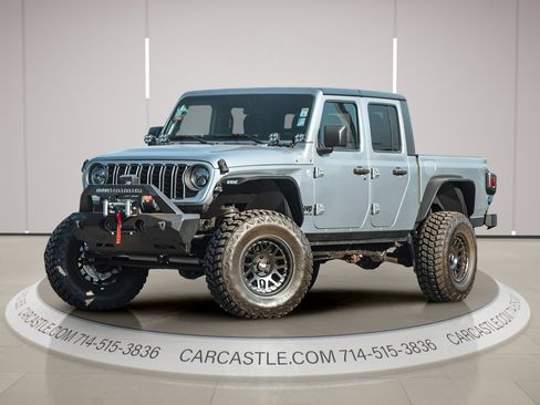 Used 2020 Jeep Gladiator Sport w/ Quick Order Package 24S image 1