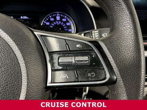 Certified 2022 Kia Forte LXS FWD image 11