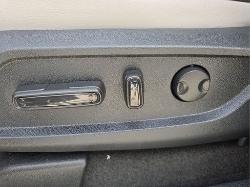 Used 2024 Honda Pilot Elite image 16