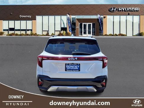Used 2025 Kia Seltos S FWD image 5